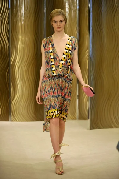 Look 24
